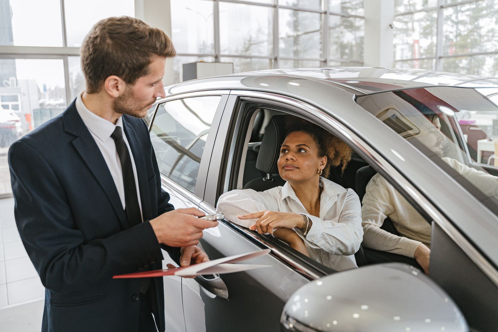 Remise des clés chez MAGASIN AUTO